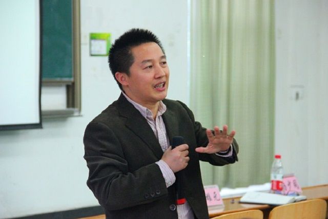 王雄元副院长走入中南大讲堂 讲述会计职业规划与学习精要