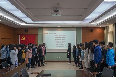 银河团委开展“学习近平总书记讲话,做合格共青团员”教育实践活动