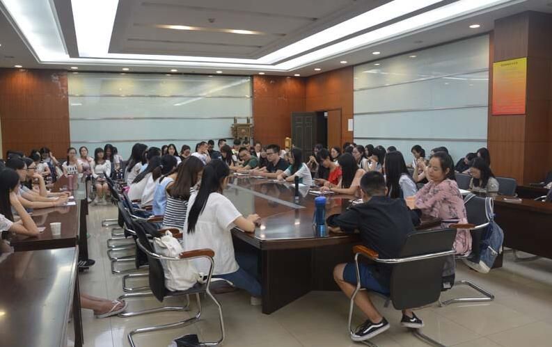 第十届银河研究生会成立大会成功召开