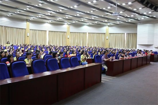 2017年“会人会语”文澜优秀大学生夏令营顺利开营